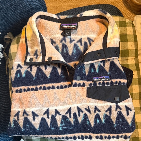 Patagonia Tops - Patagonia Multicolor Geometric Snap-T Fleece Pullover, Ladies M